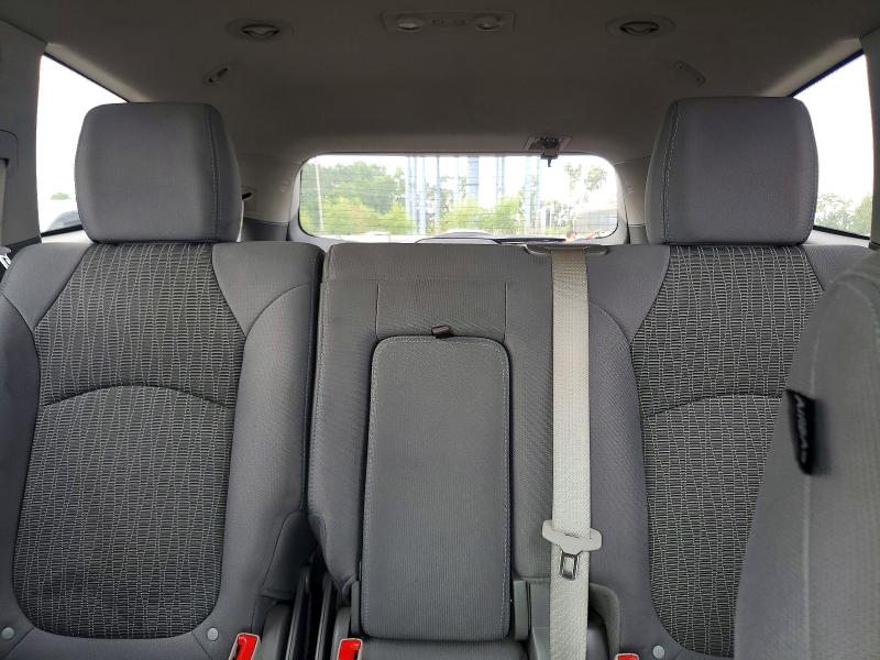 Photo 10 from auction – 2017 CHEVROLET TRAVERSE with VIN 1GNKRFKDXHJ299379
