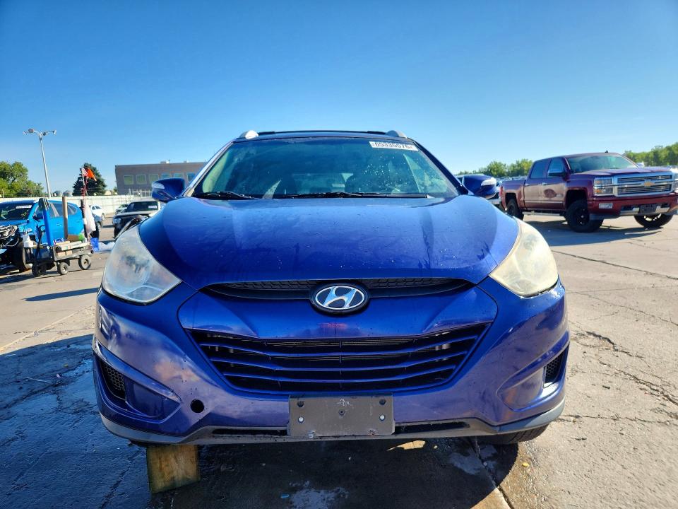 Photo 5 from auction – 2012 HYUNDAI TUCSON with VIN KM8JU3AC9CU375932