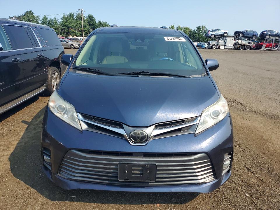 Фото 5 с аукциона – 2018 TOYOTA SIENNA с VIN 5TDDZ3DC2JS197779