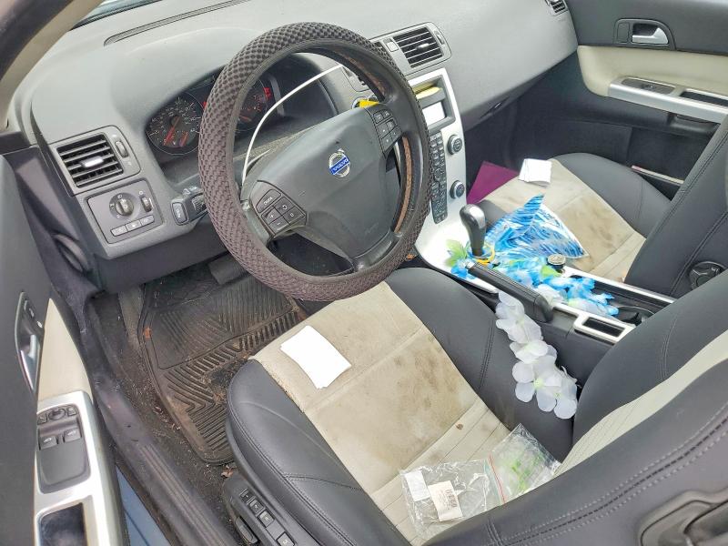 Photo 8 from auction – 2011 VOLVO C30 with VIN YV1672MK4B2209921