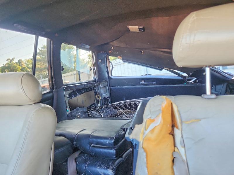 Photo 10 from auction – 1997 LEXUS LX with VIN JT6HJ88J0V0181188