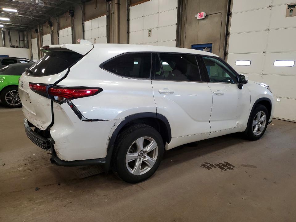 Photo 3 from auction – 2021 TOYOTA HIGHLANDER with VIN 5TDBZRBH5MS117775