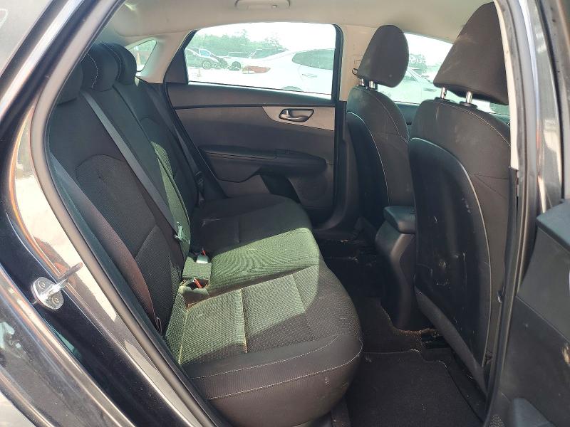 Photo 10 from auction – 2021 KIA FORTE with VIN 3KPF24AD3ME265148
