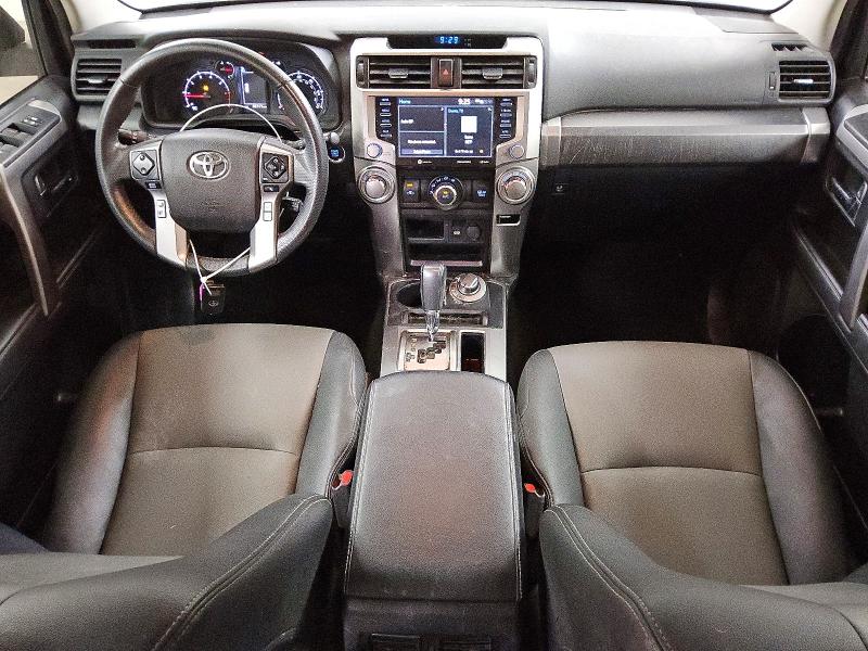 Photo 8 from auction – 2020 TOYOTA 4RUNNER with VIN JTEBU5JR9L5821804