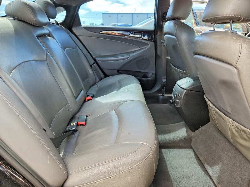 Photo 10 from auction – 2011 HYUNDAI SONATA with VIN 5NPEC4AC5BH264317