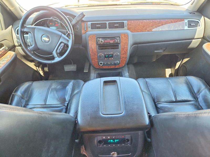 Photo 8 from auction – 2007 CHEVROLET SUBURBAN with VIN 1GNFK16307J159799
