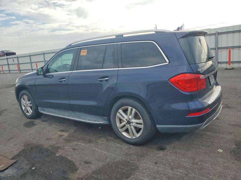 Photo 2 from auction – 2015 MERCEDES-BENZ GL with VIN 4JGDF2EE8FA550769