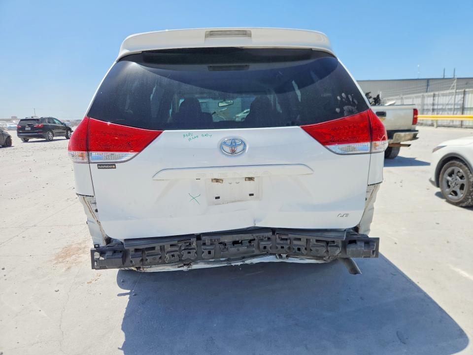 Photo 6 from auction – 2014 TOYOTA SIENNA with VIN 5TDKK3DC9ES526088