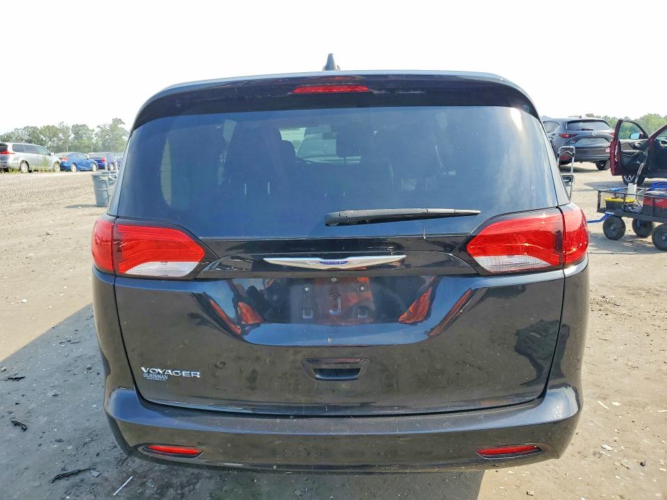 Photo 6 from auction – 2020 CHRYSLER VOYAGER with VIN 2C4RC1AGXLR107762