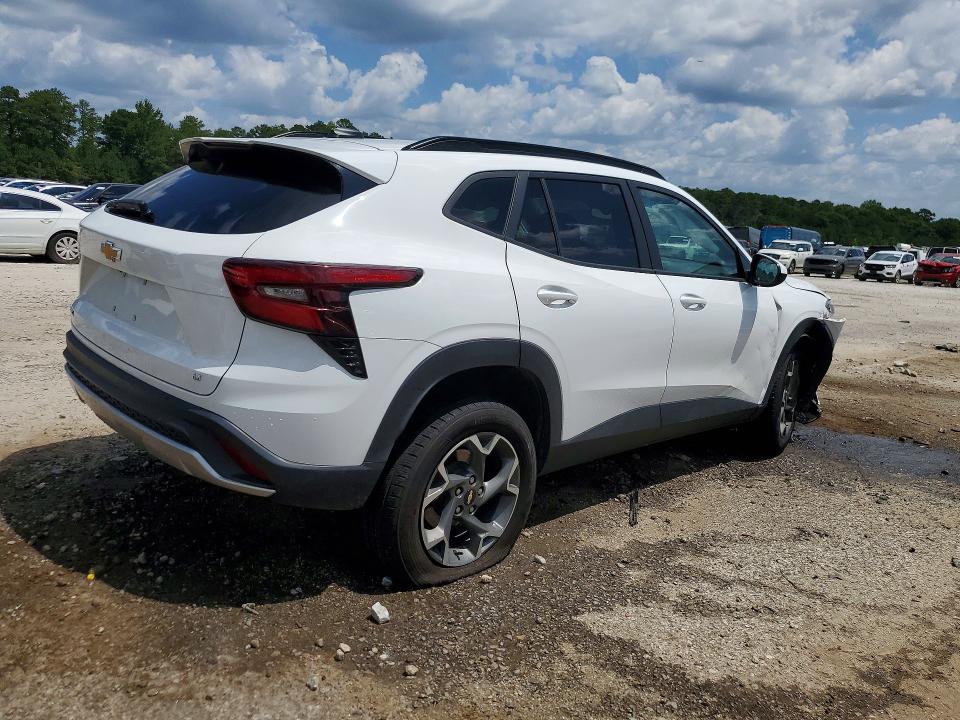 Photo 3 from auction – 2025 CHEVROLET TRAX with VIN KL77LHEPXSC171203