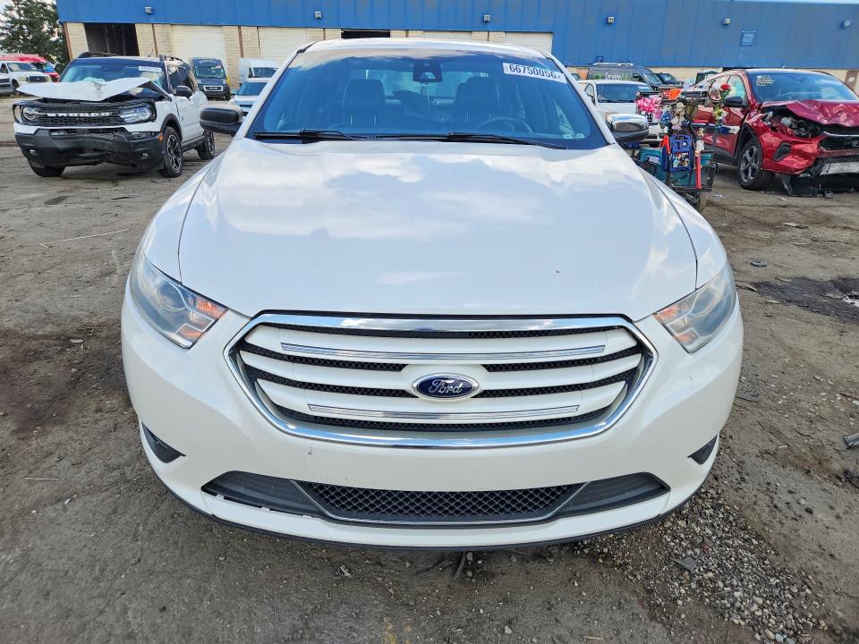 Photo 5 from auction – 2014 FORD TAURUS with VIN 1FAHP2F81EG121339