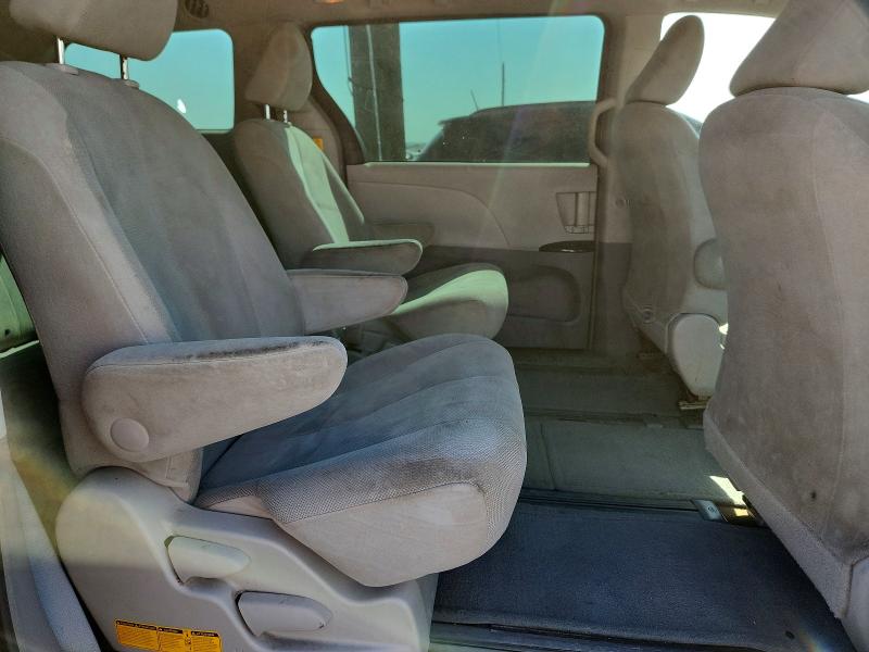 Photo 11 from auction – 2012 TOYOTA SIENNA with VIN 5TDZK3DC0CS199995