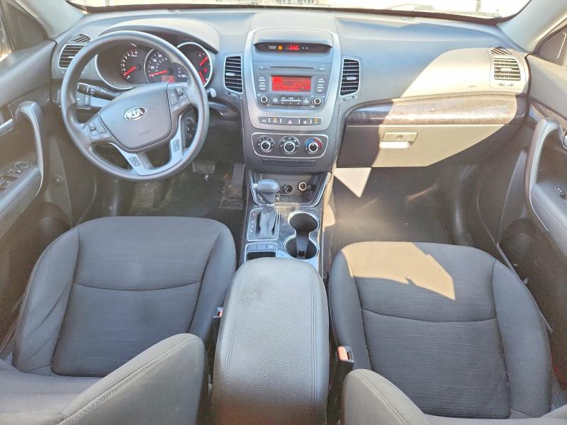 Photo 8 from auction – 2014 KIA SORENTO with VIN 5XYKT3A63EG504094