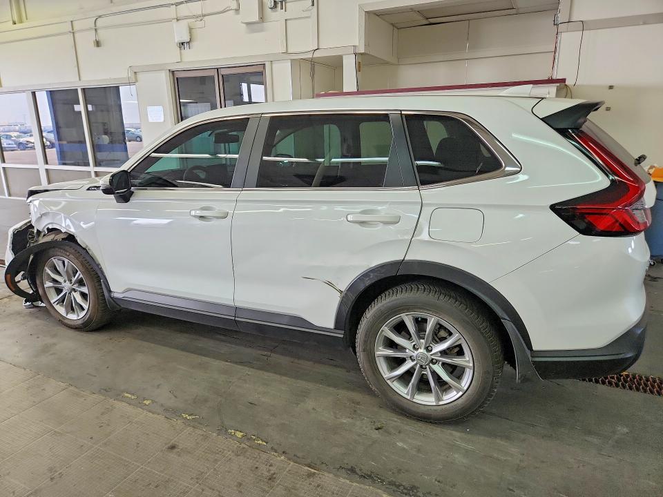 Photo 2 from auction – 2023 HONDA CR-V with VIN 2HKRS4H45PH413416