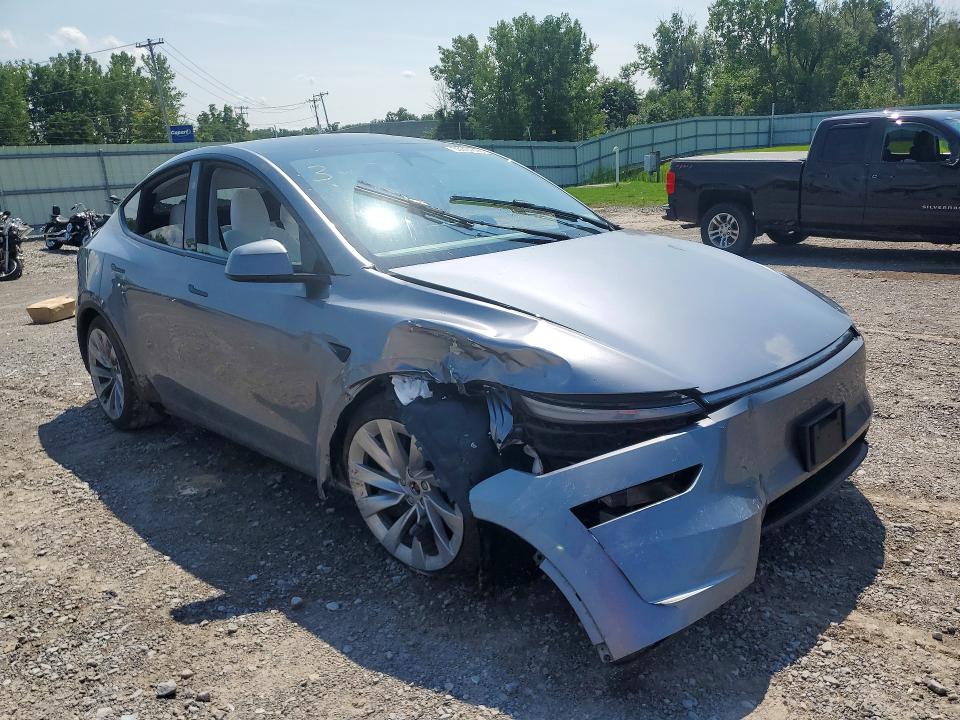Zdjęcie 4 z aukcji – 2026 TESLA MODEL Y z VIN 7SAYGDEE0TA413925