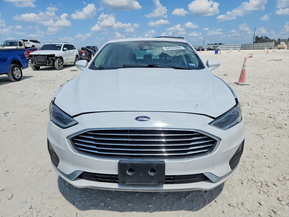 Photo 5 from auction – 2019 FORD FUSION with VIN 3FA6P0CD2KR252572