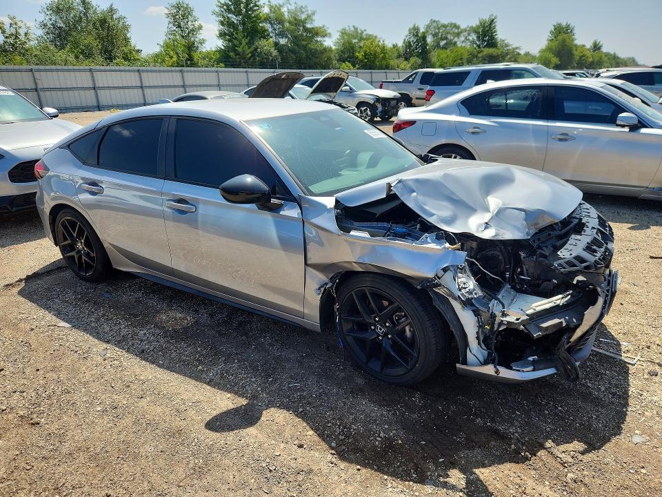 Photo 4 from auction – 2023 HONDA CIVIC with VIN 19XFL2H88PE009781