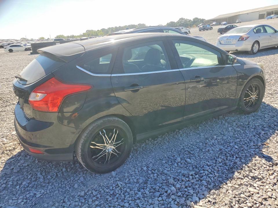 Photo 3 from auction – 2013 FORD FOCUS with VIN 1FADP3N23DL142166