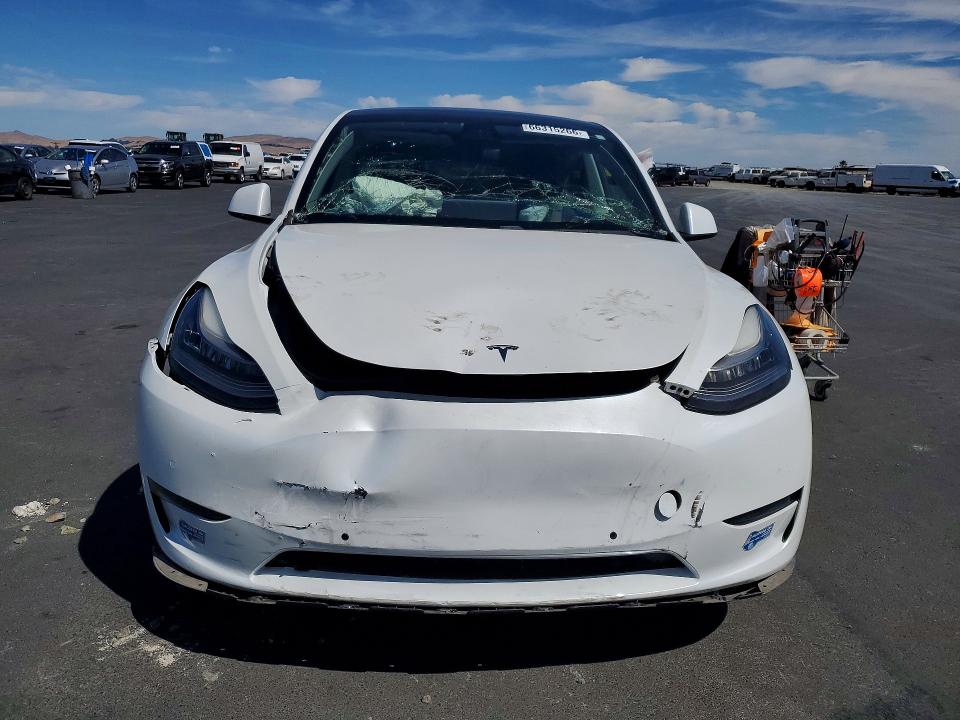 Photo 5 from auction – 2020 TESLA MODEL Y with VIN 5YJYGDEE2LF057574