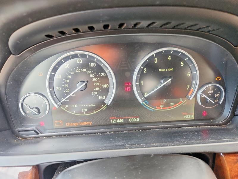 Photo 9 from auction – 2013 BMW 750 with VIN WBAYE8C54DD133463