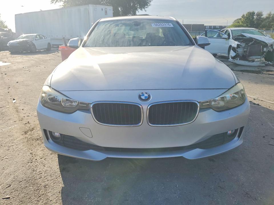Photo 5 from auction – 2013 BMW 320 with VIN WBA3B1C56DF462468