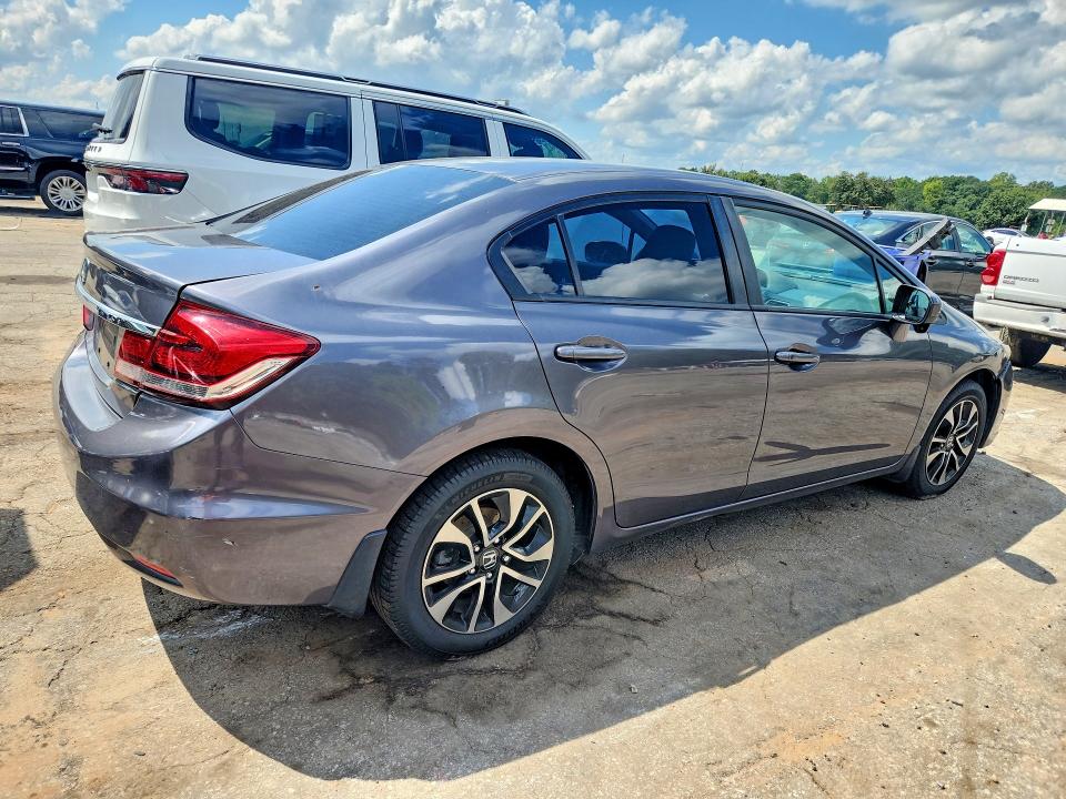 Photo 3 from auction – 2015 HONDA CIVIC with VIN 19XFB2F87FE085612