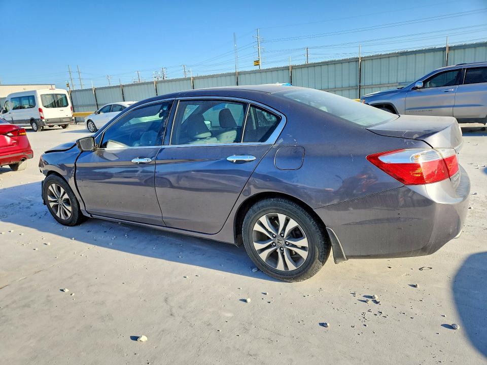Photo 2 from auction – 2015 HONDA ACCORD with VIN 1HGCR2F35FA256476