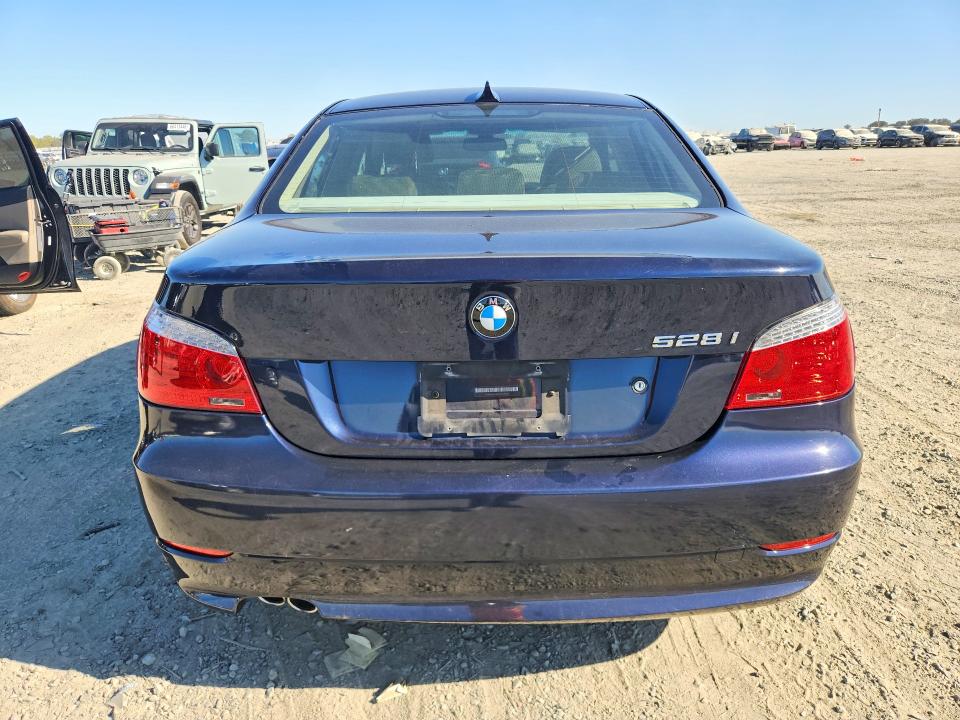صورة رقم 6 من المزاد - 2009 BMW 528 مع VIN WBANU53599C119981