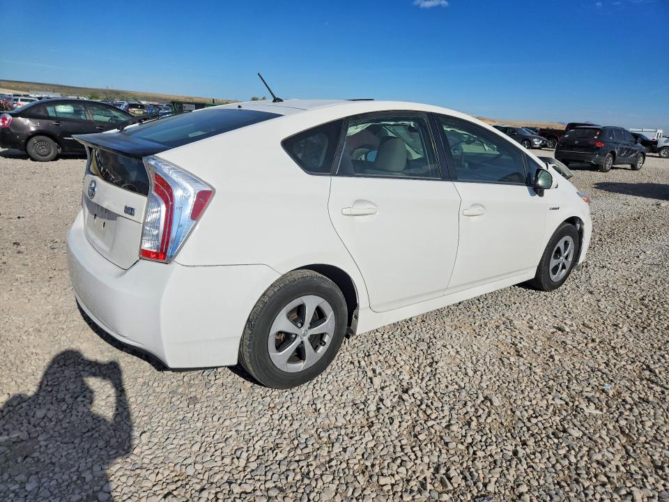 صورة رقم 3 من المزاد - 2015 TOYOTA PRIUS مع VIN JTDKN3DU2F1918702