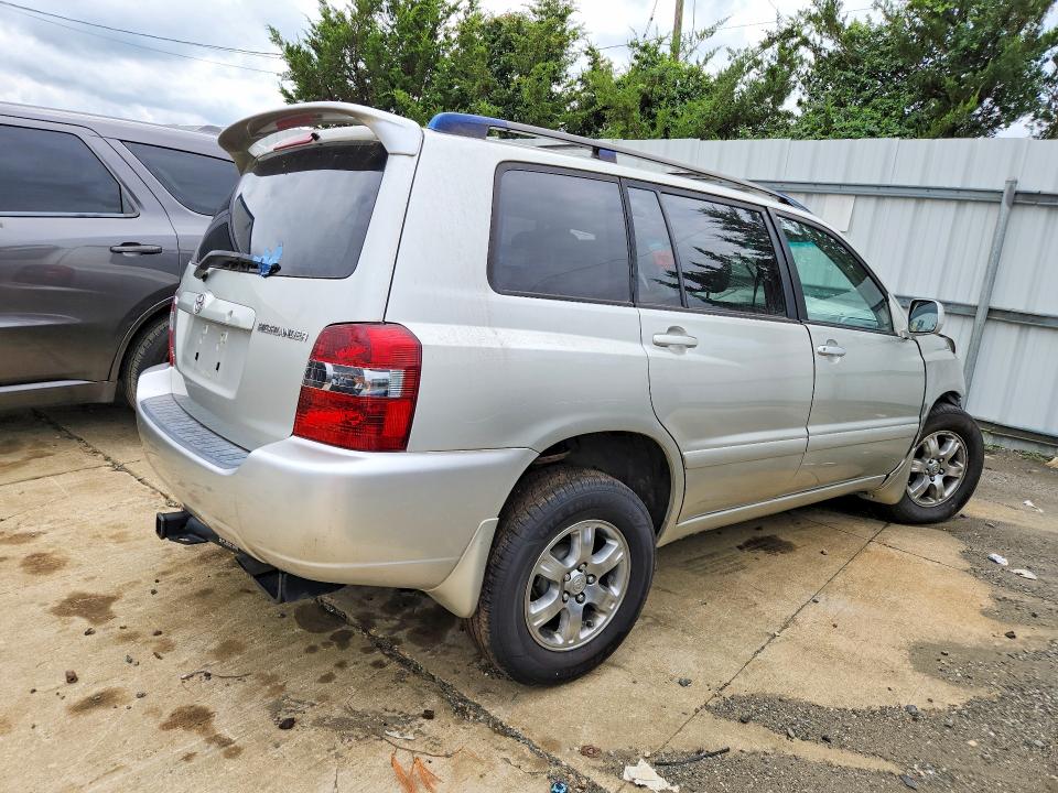 صورة رقم 3 من المزاد - 2004 TOYOTA HIGHLANDER مع VIN JTEEP21A340007062