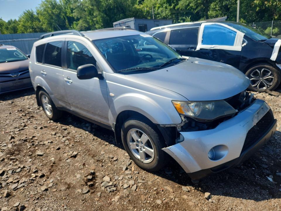 Photo 4 from auction – 2008 MITSUBISHI OUTLANDER with VIN JA4LT21W58Z019552