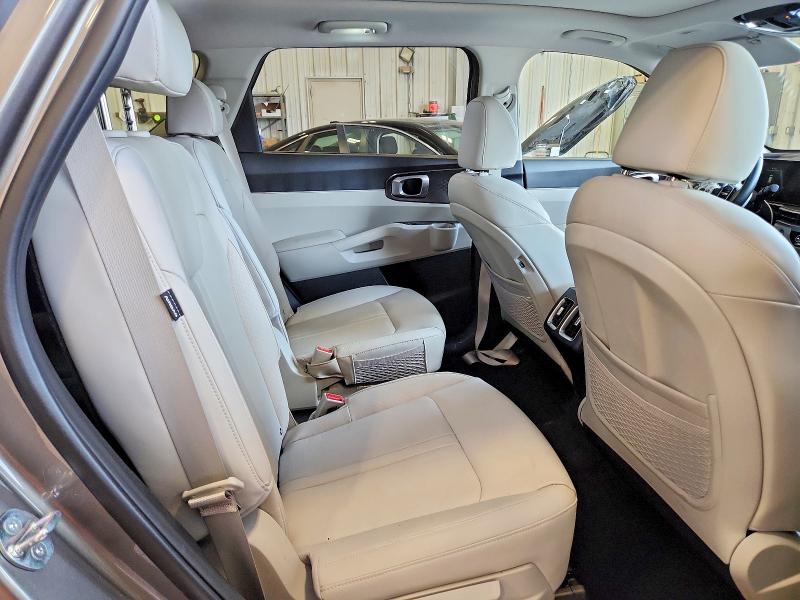 Photo 11 from auction – 2025 KIA SORENTO with VIN KNDRH4JG2S5329338