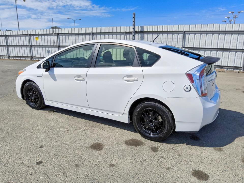 Photo 2 from auction – 2012 TOYOTA PRIUS with VIN JTDKN3DU8C1580024