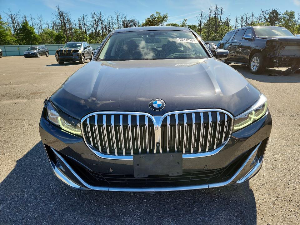 Photo 5 from auction – 2021 BMW 740 with VIN WBA7T4C07MCF14957