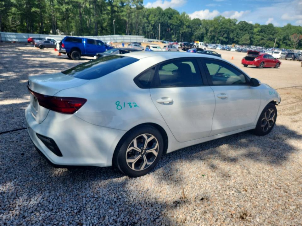 Photo 3 from auction – 2020 KIA FORTE with VIN 3KPF24AD4LE226082