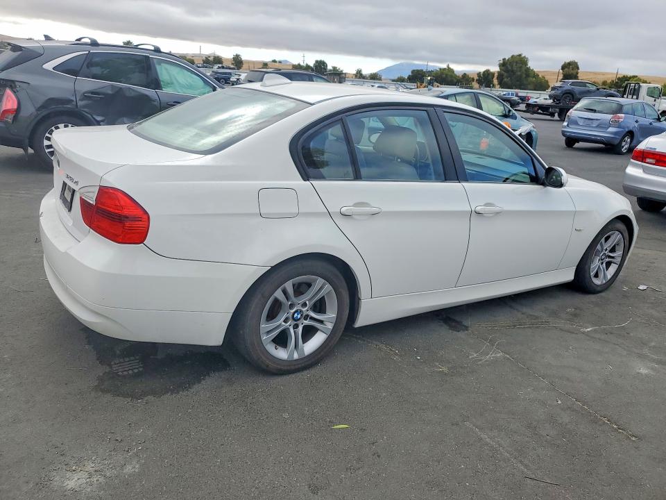 Photo 3 from auction – 2008 BMW 328 with VIN WBAVC73588KP38851