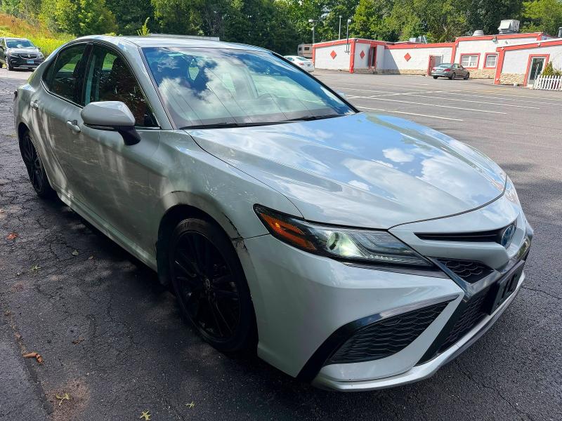 Photo 4 from auction – 2024 TOYOTA CAMRY with VIN 4T1K31AK7RU076368
