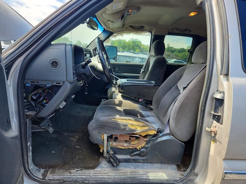 Photo 7 from auction – 2005 GMC SIERRA with VIN 1GTHK29U65E309822