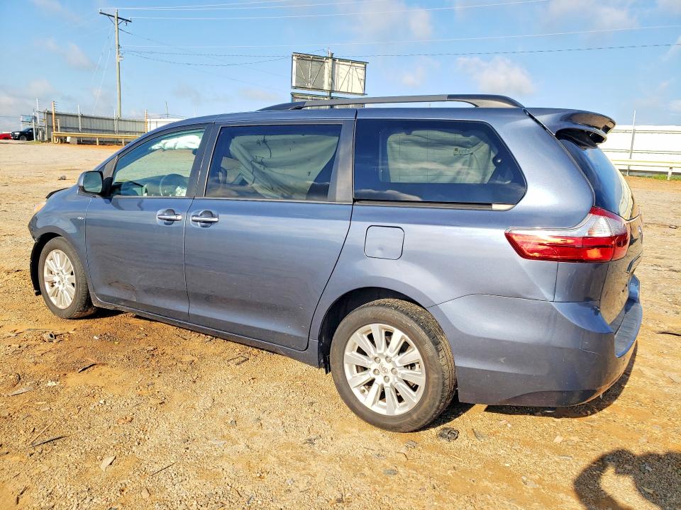 Photo 2 from auction – 2017 TOYOTA SIENNA with VIN 5TDDZ3DC9HS155796