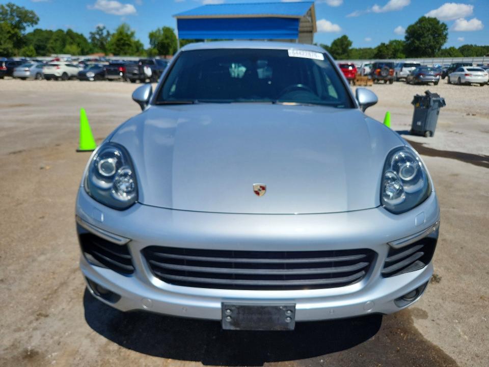 Photo 5 from auction – 2017 PORSCHE CAYENNE with VIN WP1AE2A29HLA74804