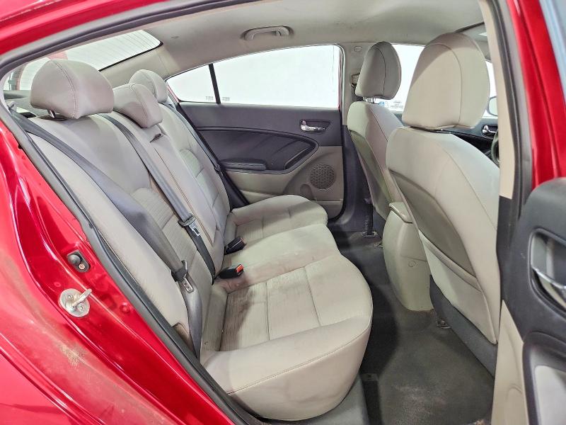 Photo 10 from auction – 2015 KIA FORTE with VIN KNAFX4A69F5312021