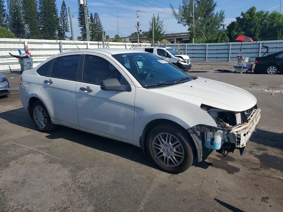 Photo 4 from auction – 2009 FORD FOCUS with VIN 1FAHP35N69W193680