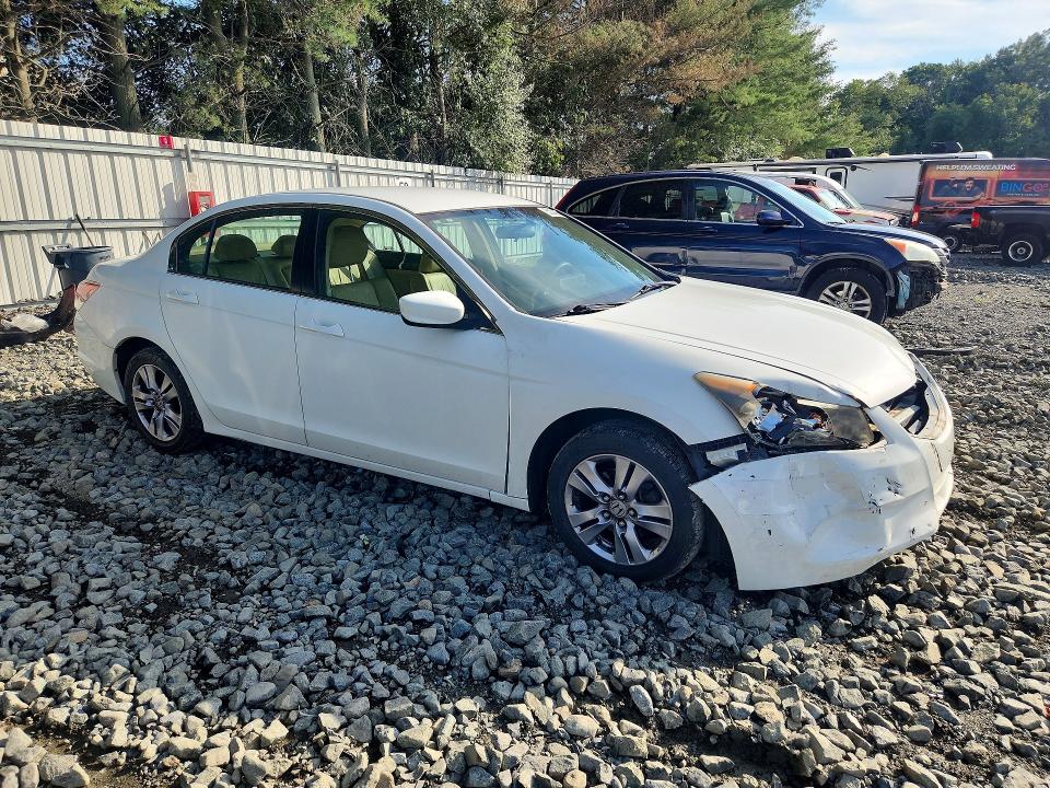 Photo 4 from auction – 2012 HONDA ACCORD with VIN 1HGCP2F63CA049709