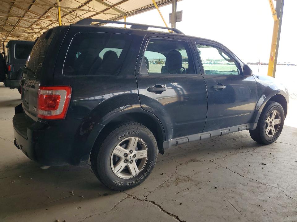 Photo 3 from auction – 2012 FORD ESCAPE with VIN 1FMCU0DG6CKB68075
