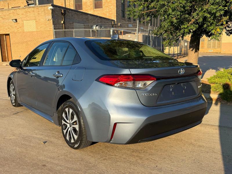 Photo 3 from auction – 2022 TOYOTA COROLLA with VIN JTDEAMDE3NJ050019