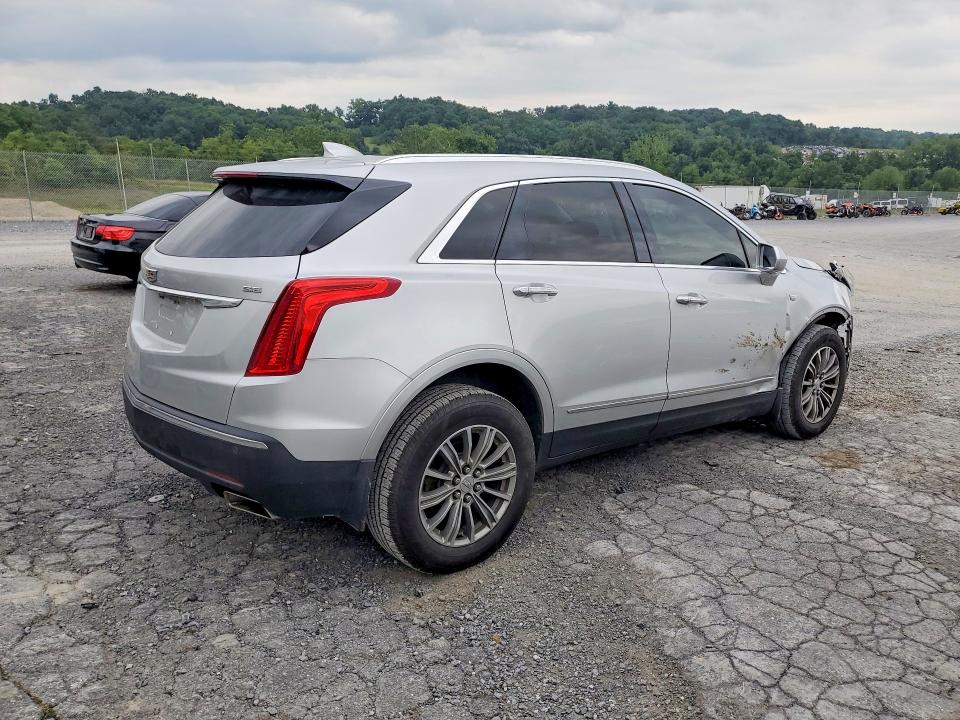 Foto 3 de la subasta – 2017 CADILLAC XT5 con VIN 1GYKNDRS4HZ280111