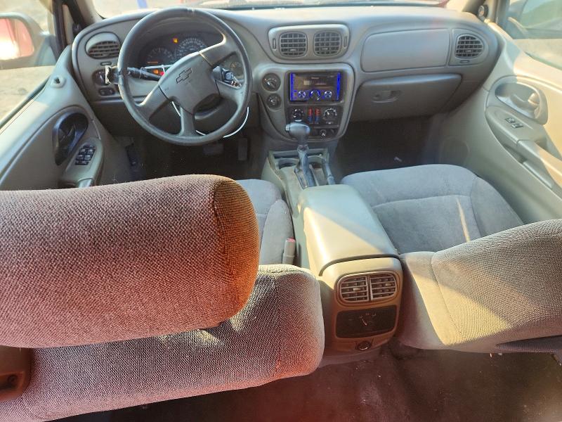 Photo 8 from auction – 2004 CHEVROLET TRAILBLAZER with VIN 1GNDT13S942384924
