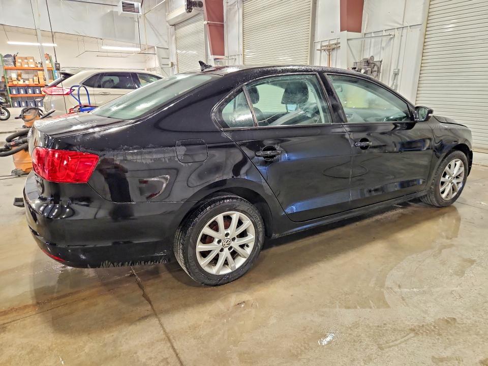 Photo 3 from auction – 2012 VOLKSWAGEN JETTA with VIN 3VWDP7AJ0CM337232