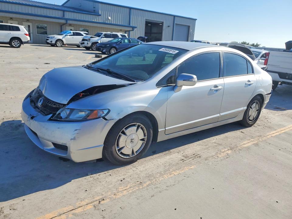 HONDA CIVIC 2010 with VIN JHMFA3F22AS005724 - Photo from auction