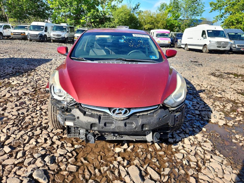 Photo 5 from auction – 2016 HYUNDAI ELANTRA with VIN 5NPDH4AE9GH756404